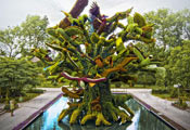 Зелёная скульптура из Ботанического сада Монреаля