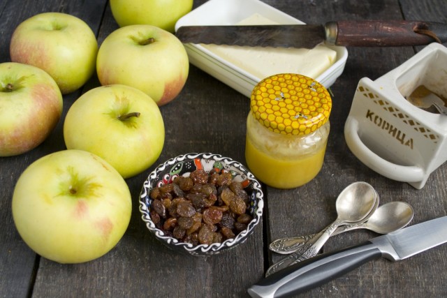 Ингредиенты для приготовления печёных яблок с мёдом и сухофруктами