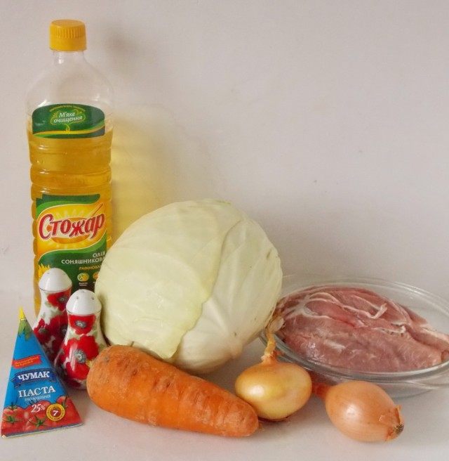 Ингредиенты для тушёной капусты с мясом