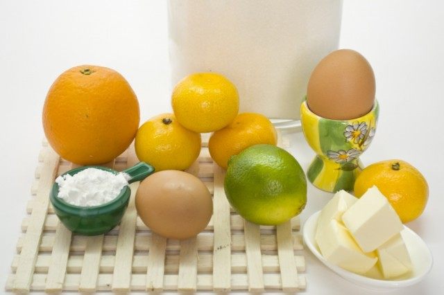 Ингредиенты для приготовления апельсинового курда с лаймом и мандаринами