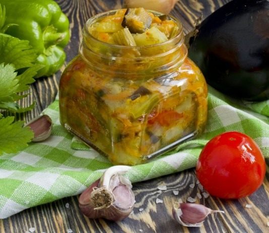 Рагу из овощей, запеченных на противне
