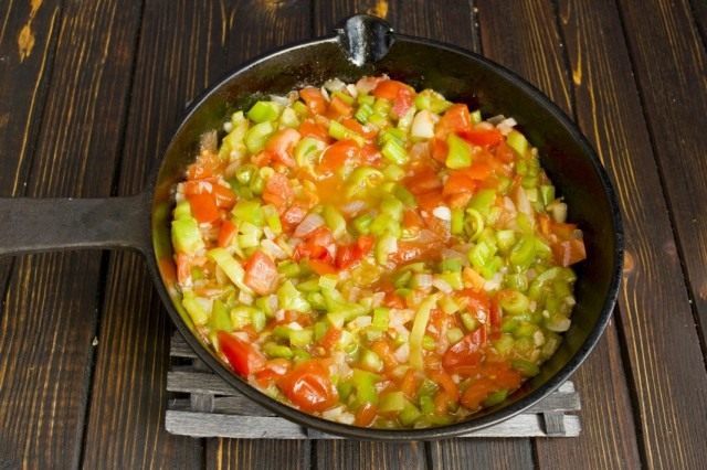 Готовим овощной соус для пасты 30 минут