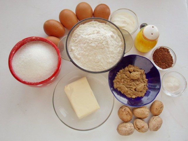 Ингредиенты для приготовления орехово-шоколадного кекса