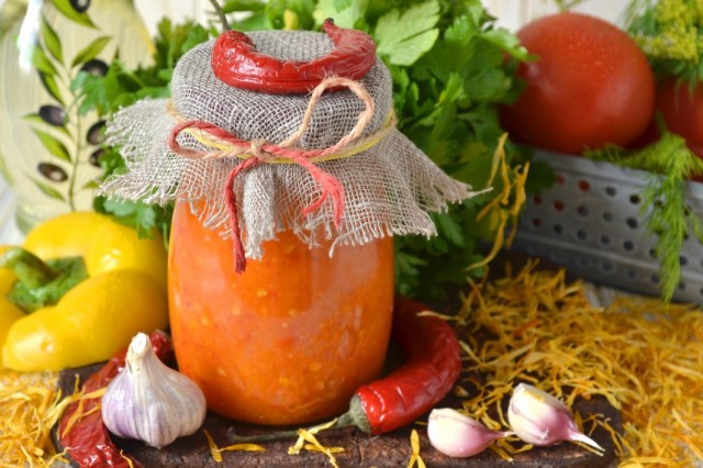 Томатный соус «Огонёк» из свежих помидоров