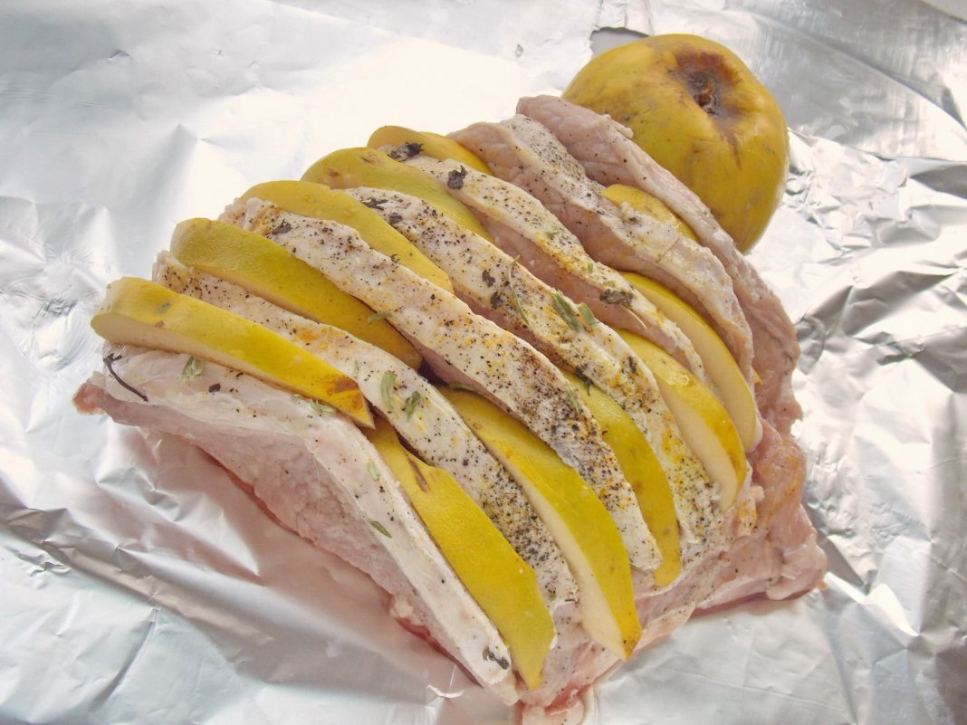 Свинина в фольге в духовке рецепты с фото простые и вкусные