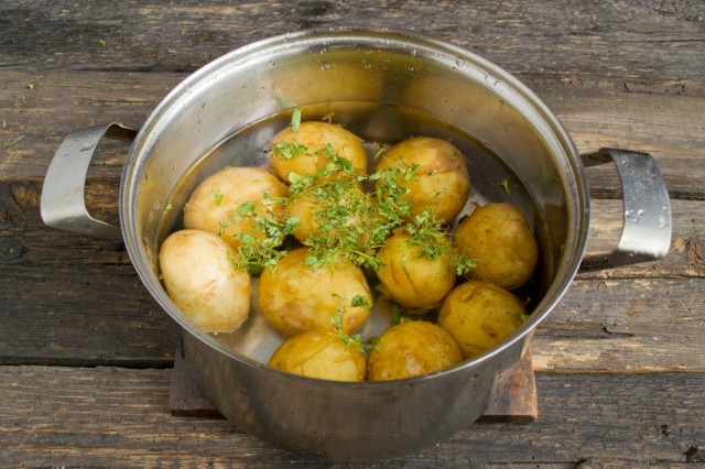 Варим картошку 15-20 минут