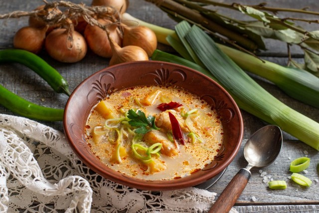Как сварить рыбный суп из минтая - вкусный рецепт с фото