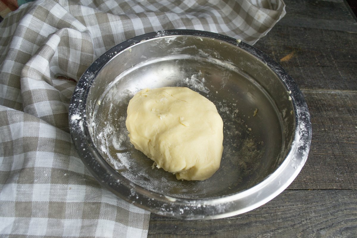 Фрукт тесто. Как сделать заливку для картошки. Фрукт теста. Фрукт тесто в руке.