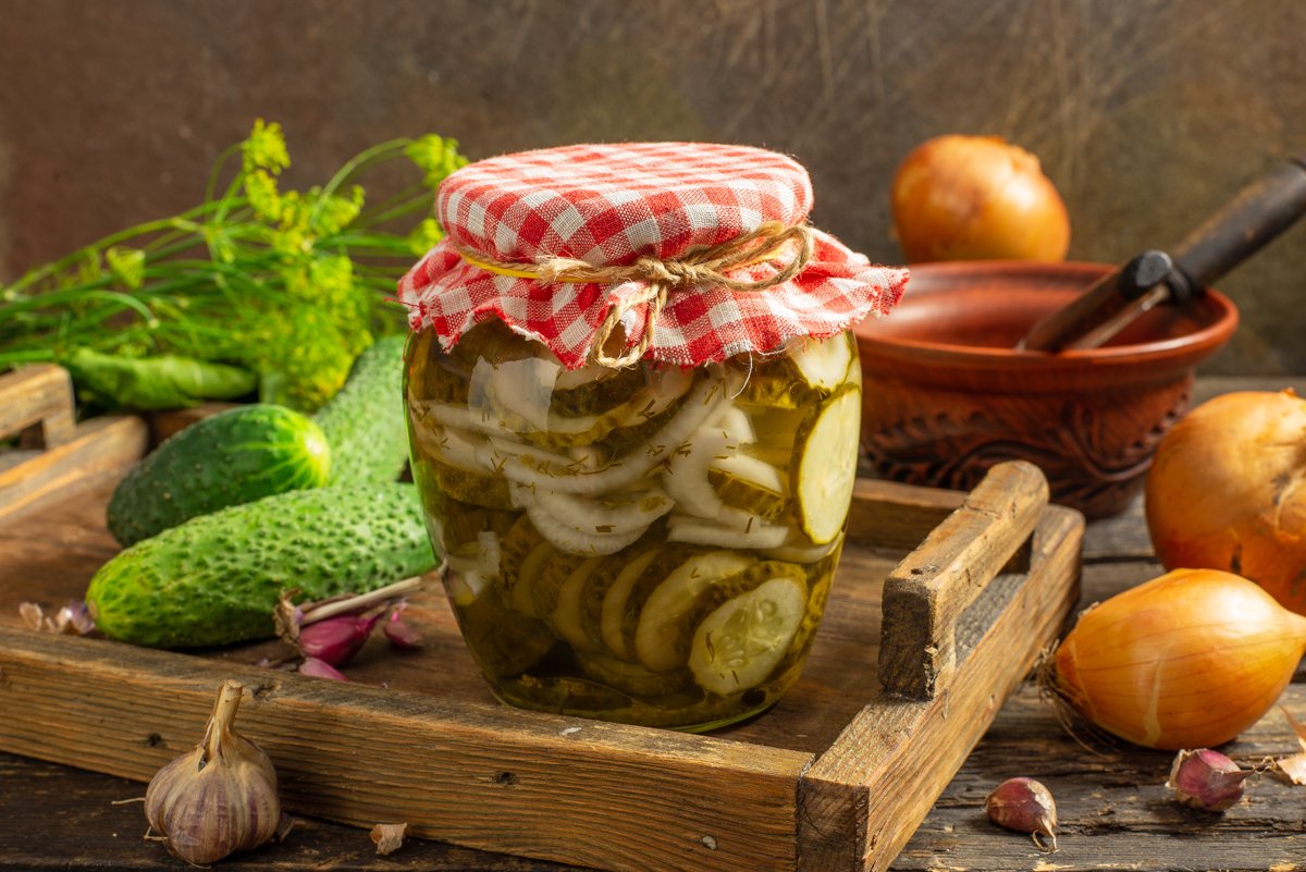 Нежинский салат из огурцов: 17 рецептов на зиму