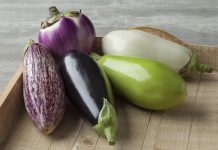 Диковинные и очень вкусные — какими бывают баклажаны