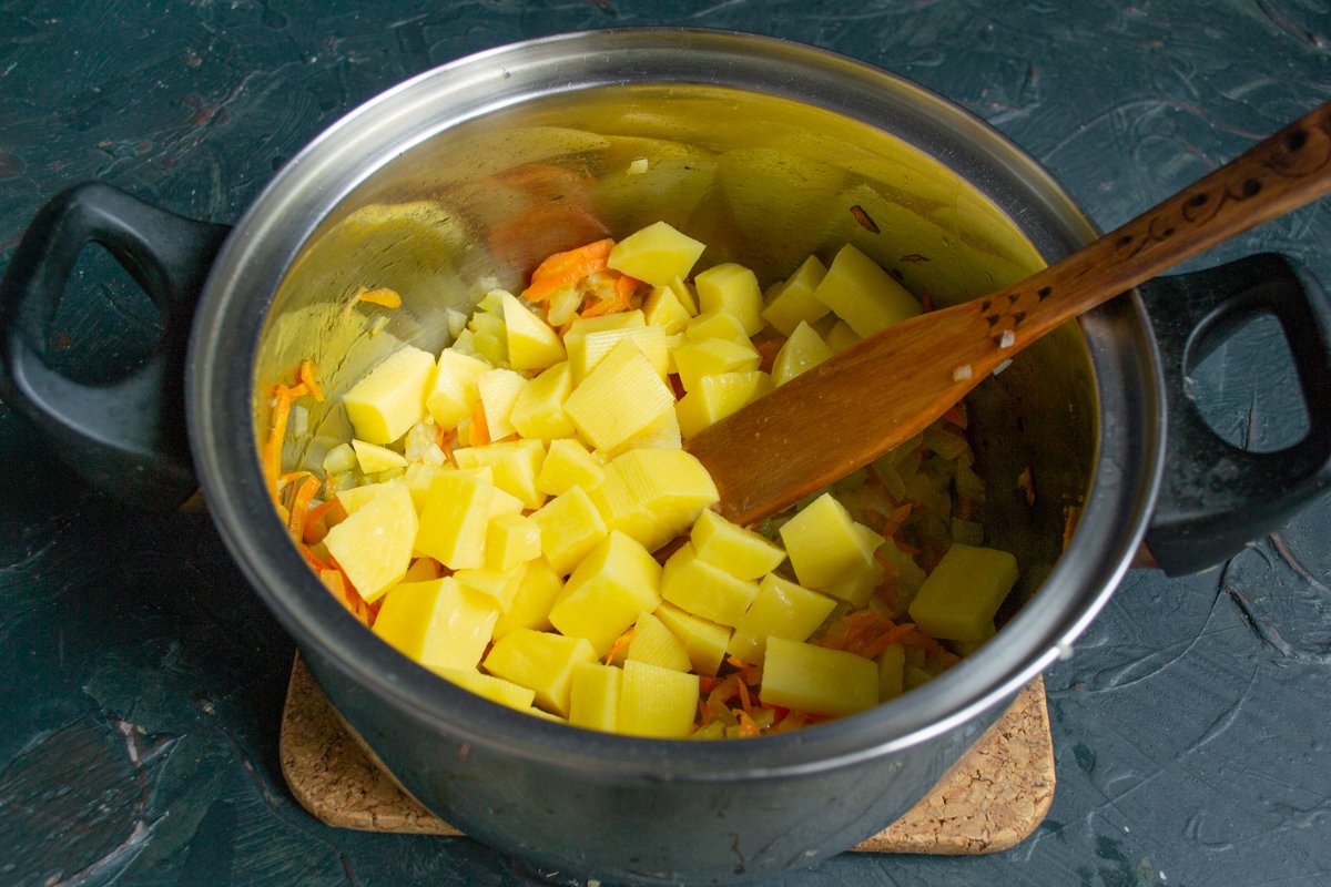 Рецепт постного фасолевого супа со звездочками: вкусное и полезное блюдо