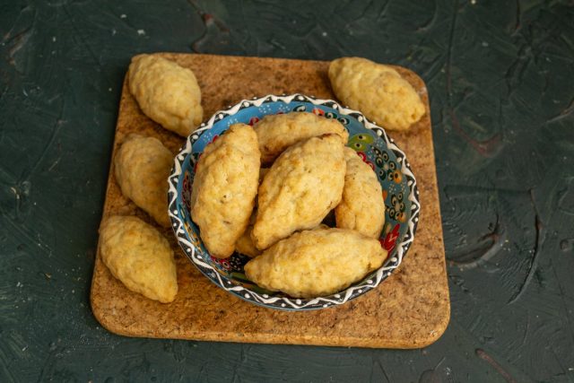 Турецкое печенье «Керебич» с грецкими орехами готов