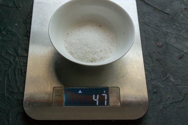 Отмеряем поваренную соль без добавок
