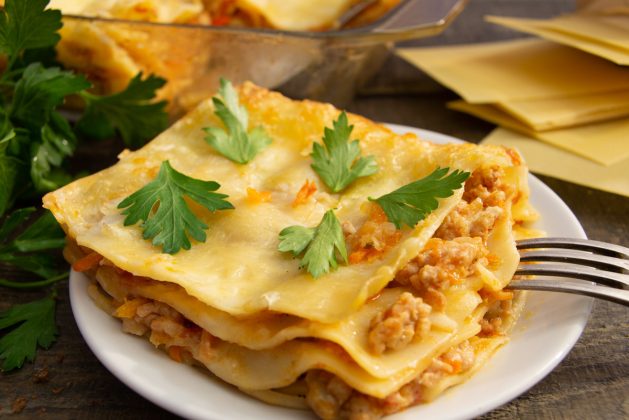 Лазанья с фаршем и соусом «Бешамель». Пошаговый рецепт с фото — Ботаничка