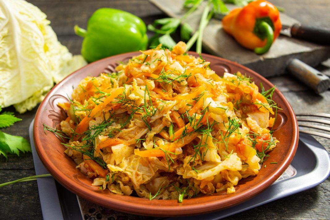 Савойская капуста тушеная с овощами. Пошаговый рецепт с фото — Ботаничка