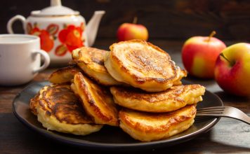 Сгодится все — оладьи на ананасовом сиропе Сгодится все — оладьи на ананасовом сиропе