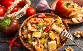 Тосканский овощной салат — легкий и вкусный Тосканский овощной салат — легкий и вкусный