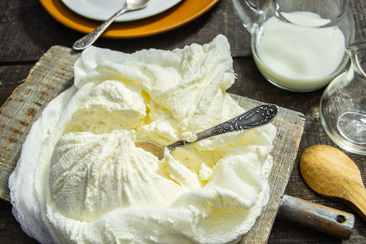 Как сделать домашний творог из молока или кефира. 6 простых способов