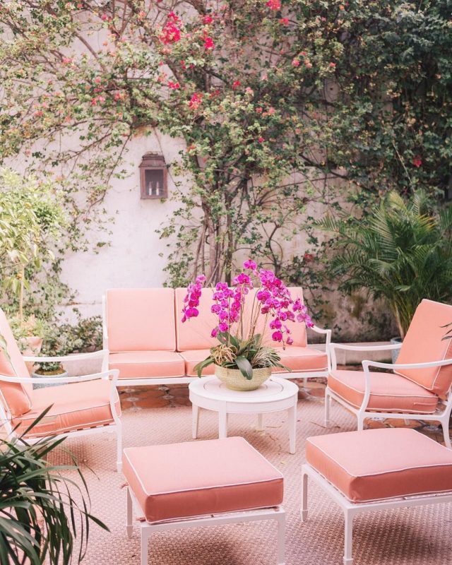 Pink patio furniture set