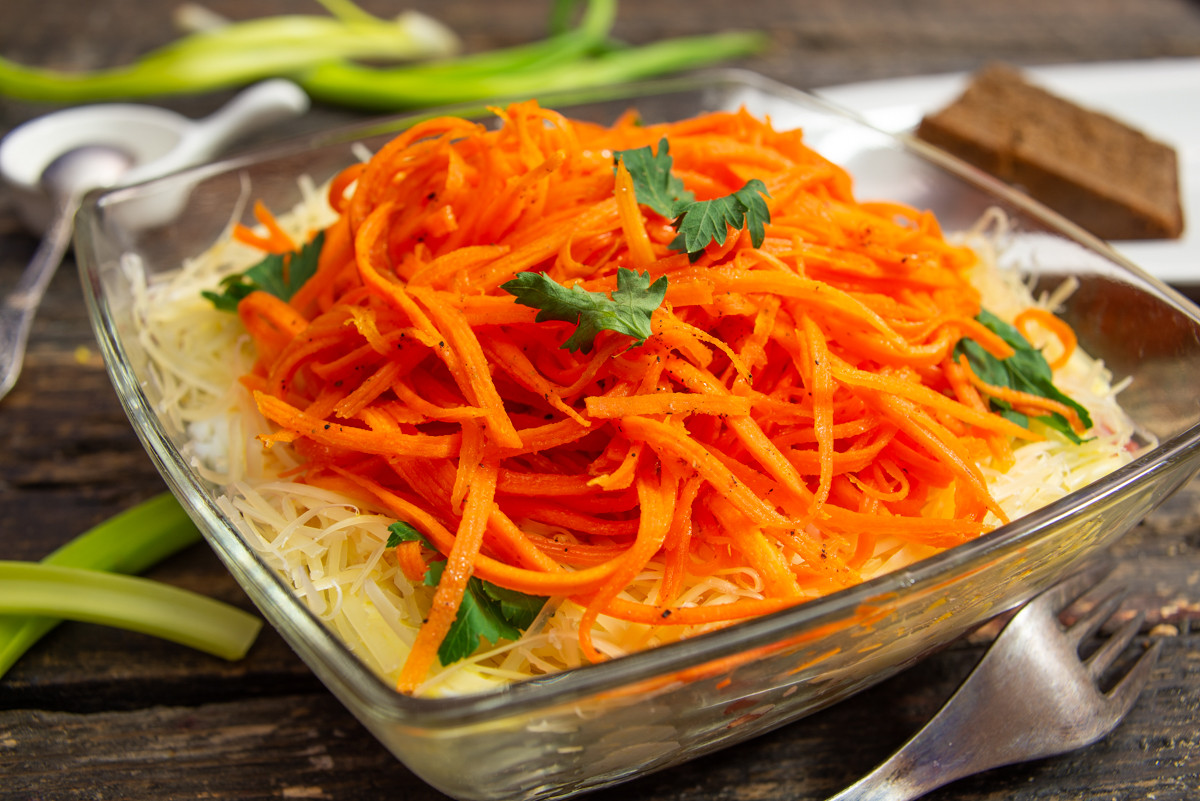 Салат с корейской морковью – пошаговый рецепт приготовления с фото