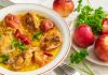 Запеченные в рукаве куриные бедра в медовом соусе