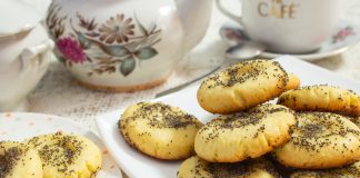 Печенье с медом и маком