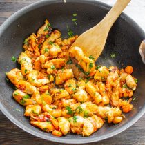 За 15 минут получился вкусный и полезный ужин, который сможет быстро и вкусно приготовить любой. За 15 минут получился вкусный и полезный ужин, который сможет быстро и вкусно приготовить любой.