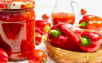 Лечо из красного перца с физалисом
